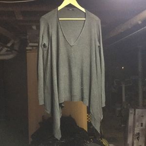 Millau long sleeve sweater